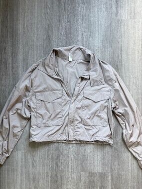 Yogalicious Cropped Windbreaker Jacket